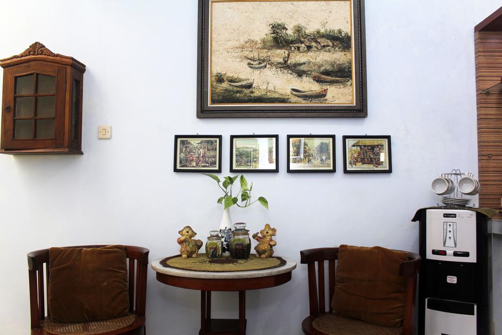 Griya Kedasih Guesthouse Jogjacarta Exterior foto